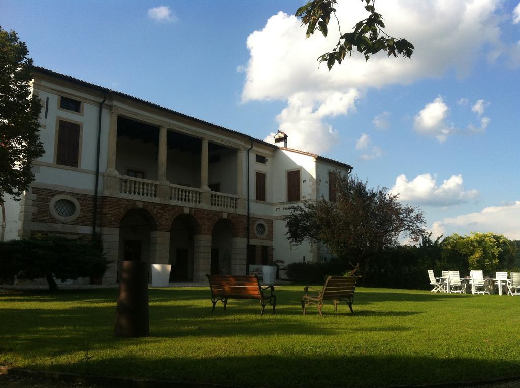 Relais Villa Gozzi B&B Arcugnano Exterior photo